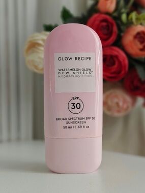 New Glow Recipe Watermelon Glow Dew Shield Hydrating SPF 30 Sunscreen 1.69oz